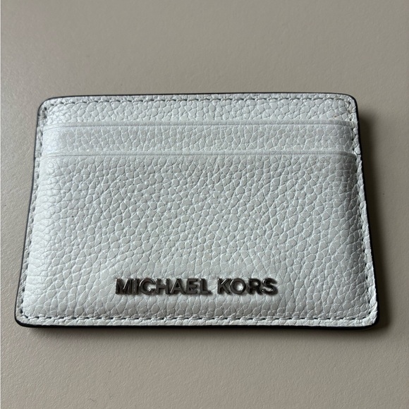 Michael Kors White Pebbled Leather Card  Case with Silver Hardware NWOT - Picture 3 of 5